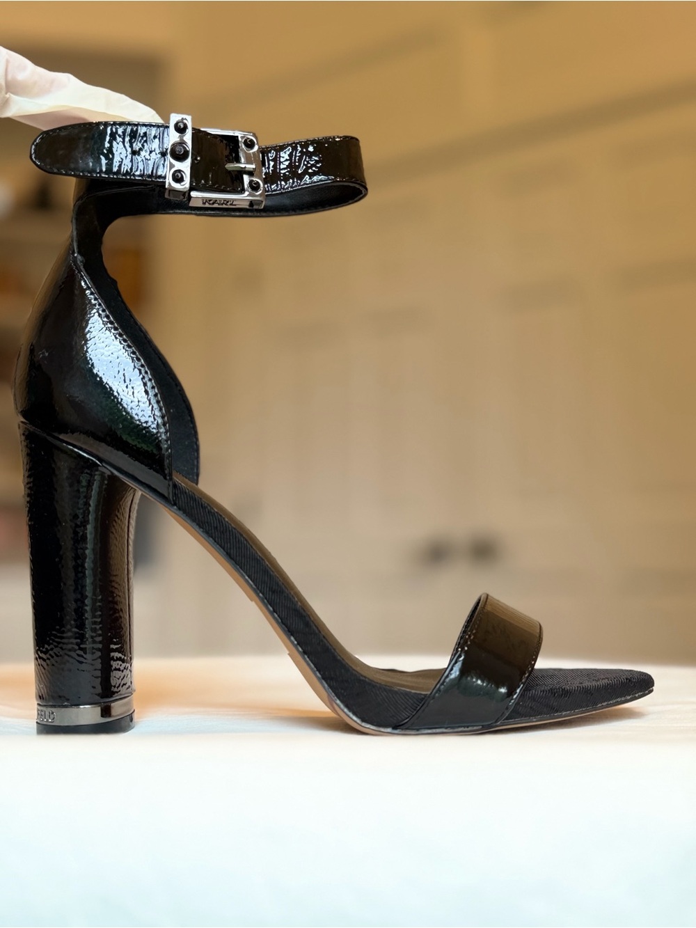 KARL LAGERFELD - Leather Block Heel Sandals Shoes NWOT